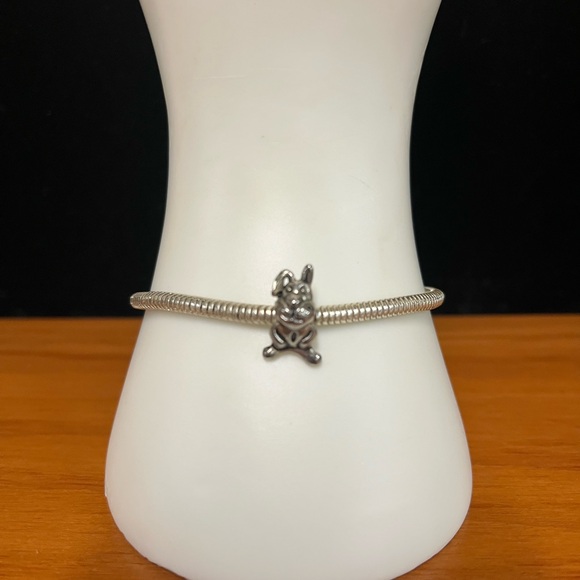 💕 3/$10 Bunny Rabbit Sliding Charm - Picture 2 of 3